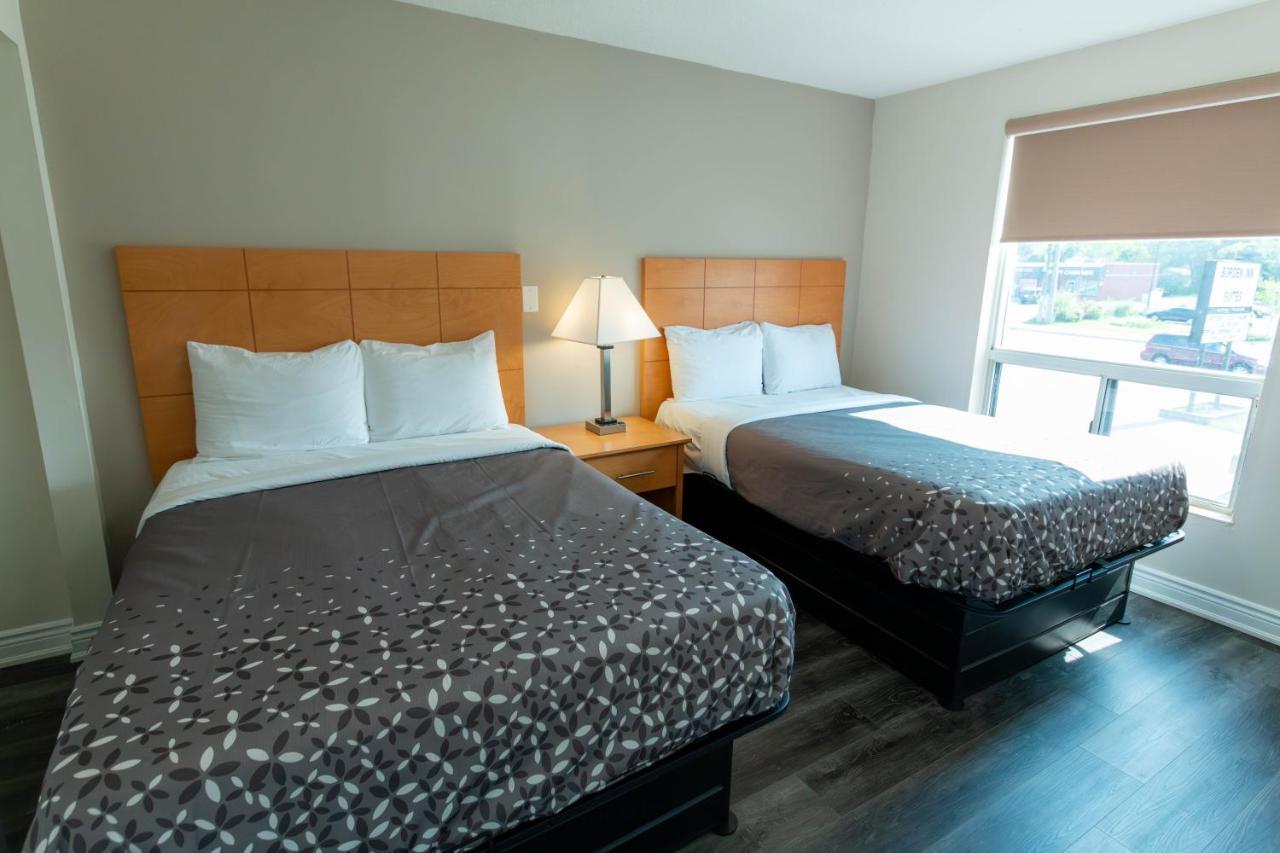 Borden Inn And Suites Angus エクステリア 写真